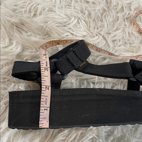 TEVA Flatform Universal Sandal Strappy Velcro Black Size 11 NEW - Picture 13 of 16